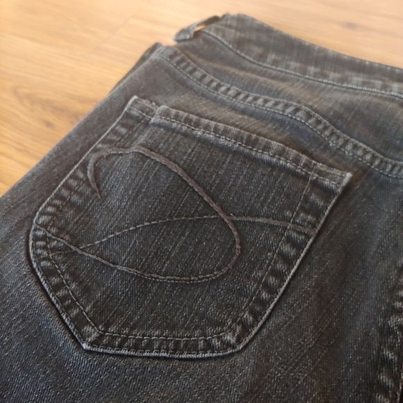 EUC Chicos Platinum Black Denim Straight Slim Leg Short Petite Jeans Pants 0.5 6 - Picture 8 of 16